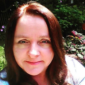 Meet your Posher, Denise